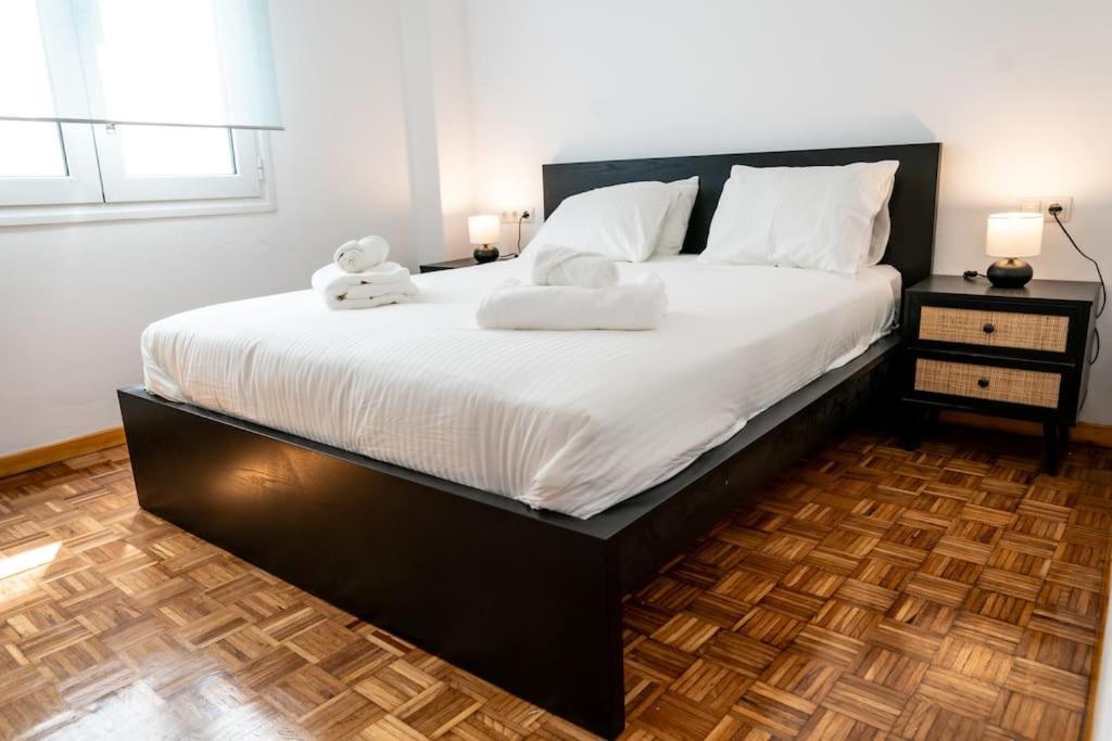 Olvia A Breath Away From Old Town Center Apartament