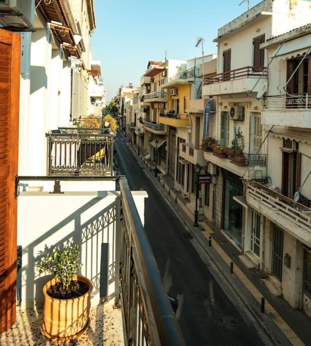 Olvia A Breath Away From Old Town Center Rethimnon