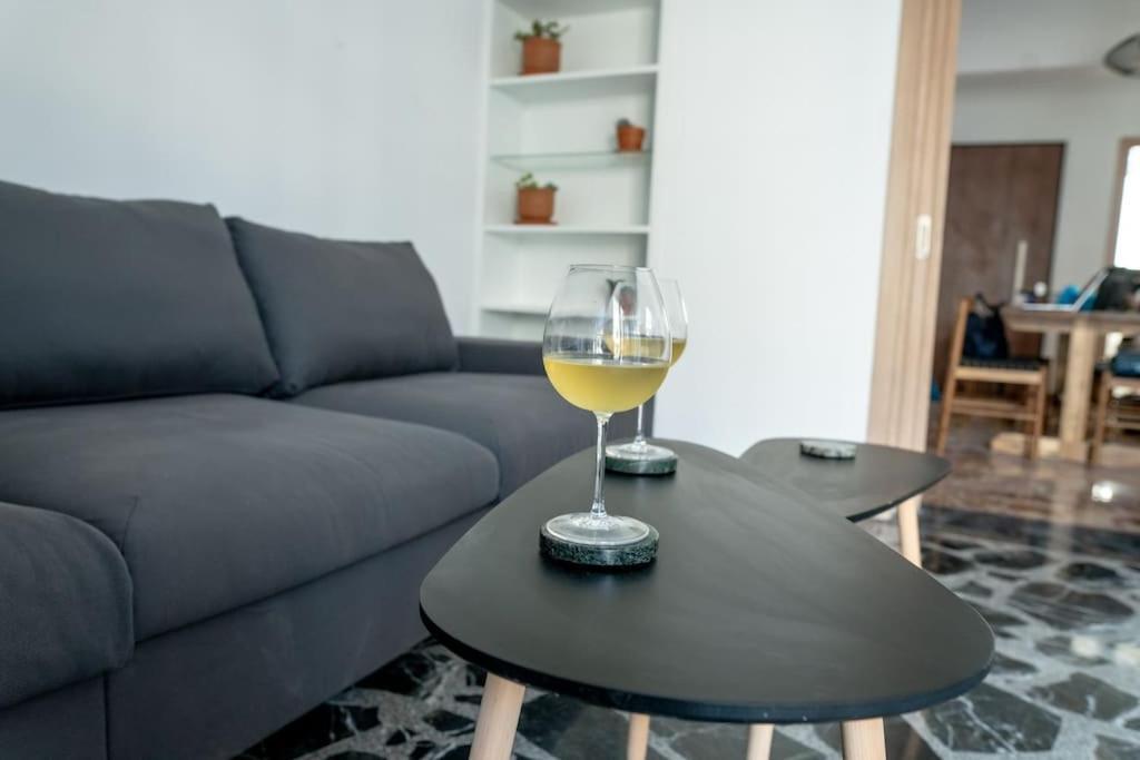 Апартаменты Olvia A Breath Away From Old Town Center